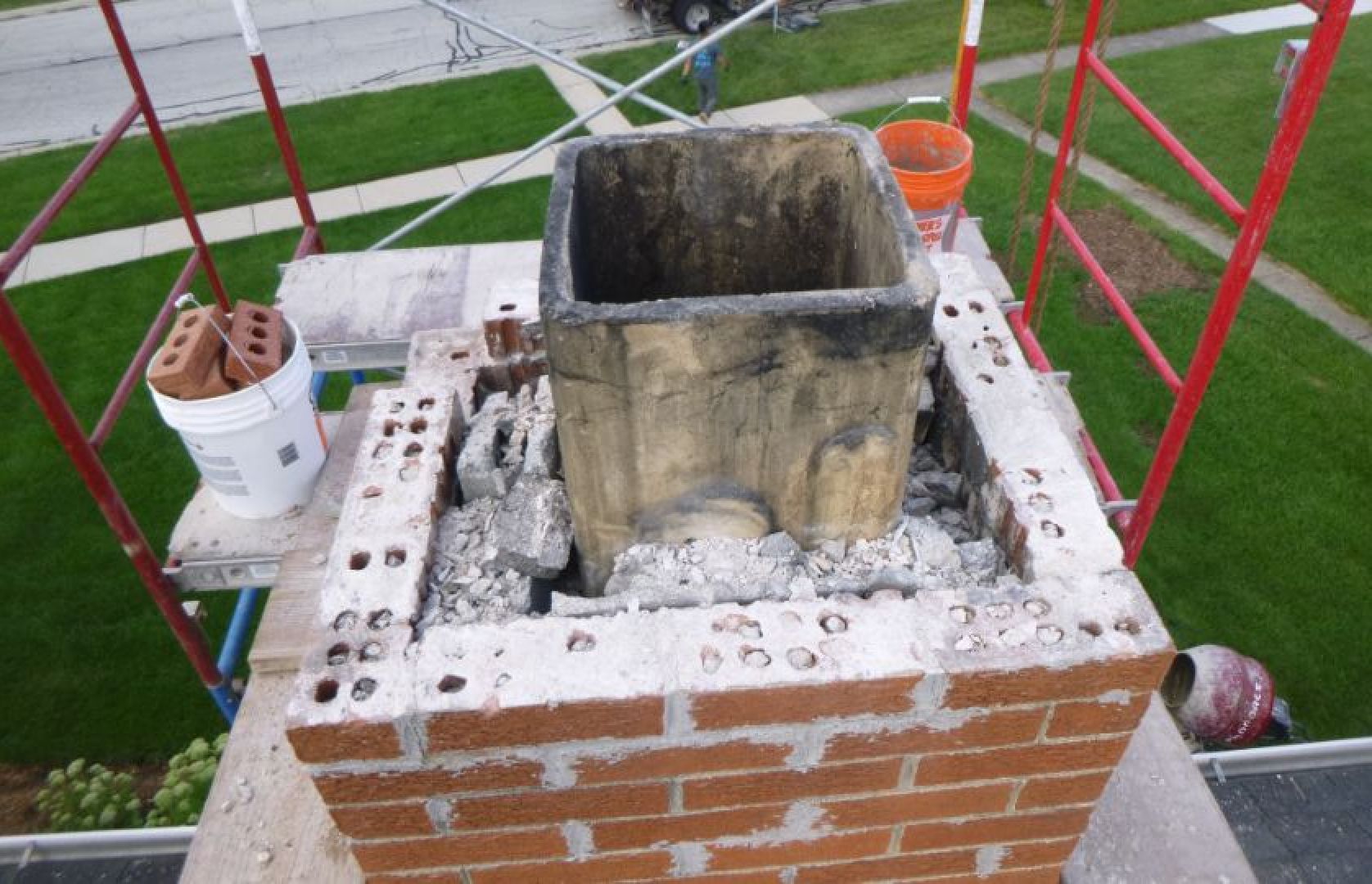 What Is The Difference Between Chimney Rebuilding & Tuckpointing